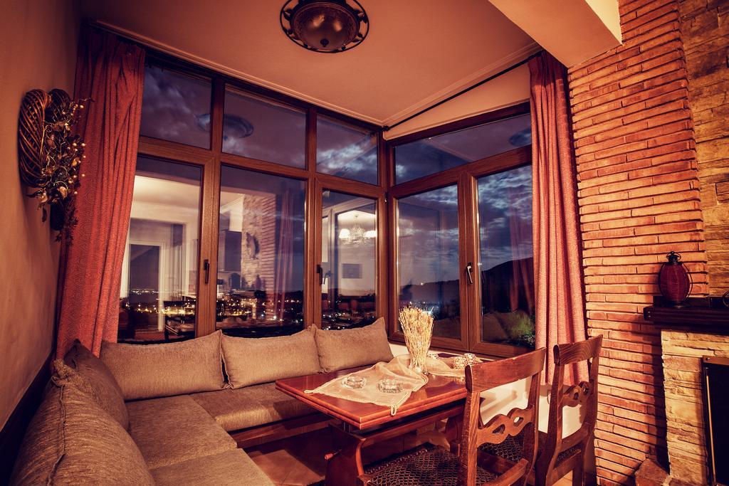 Militsa Guesthouse Naousa  Rum bild