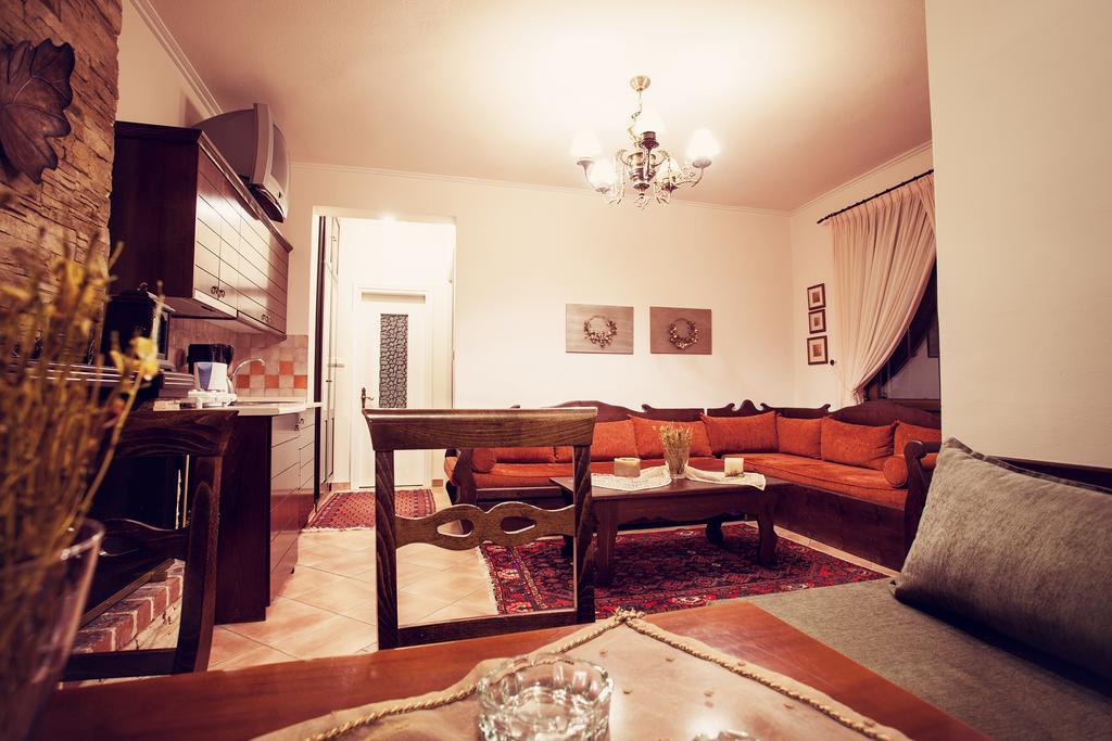 Militsa Guesthouse Naousa  Rum bild