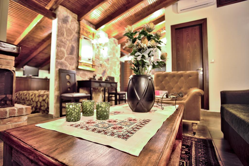 Militsa Guesthouse Naousa  Rum bild