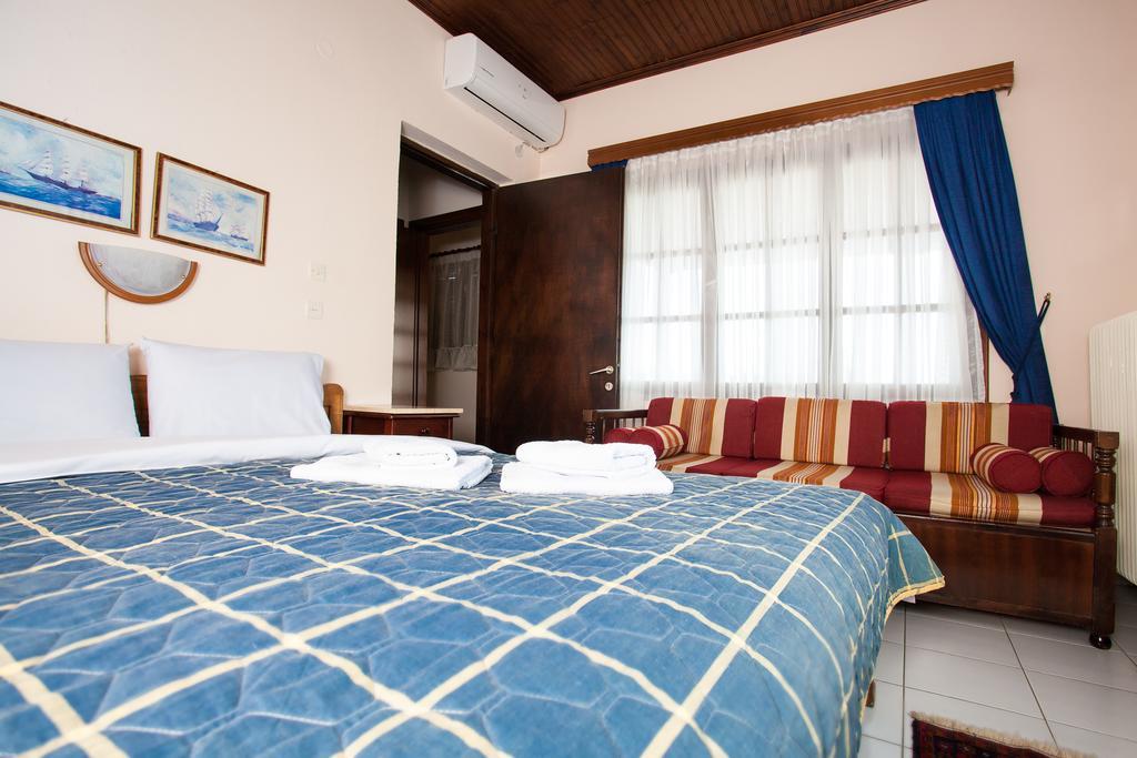 Militsa Guesthouse Naousa  Rum bild