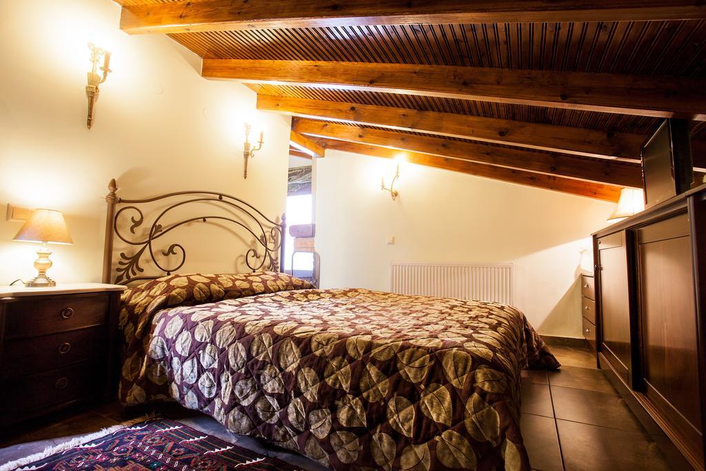 Militsa Guesthouse Naousa  Rum bild