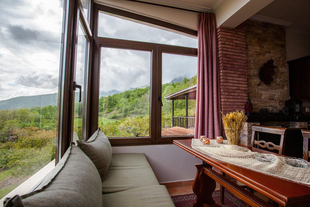 Militsa Guesthouse Naousa  Rum bild
