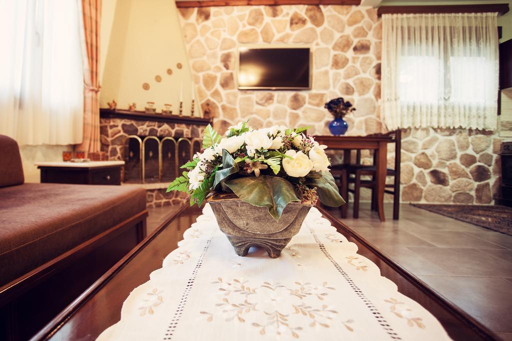 Militsa Guesthouse Naousa  Rum bild